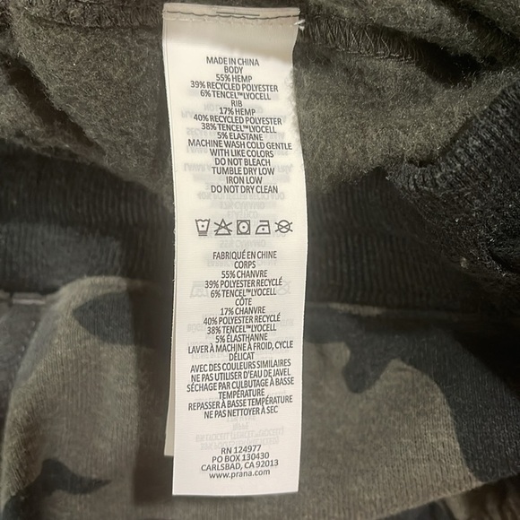 PrAna Cozy Up Hiking Pants Joggers in Black Camo Combo XL - Picture 14 of 14